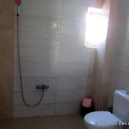 Altinkum Emek Apart Hostel Αϊδίνιο